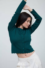 Load image into Gallery viewer, SCALLOPED BUTTON DETAIL LONG SLEEVE KNIT CARDIGAN : BLACK