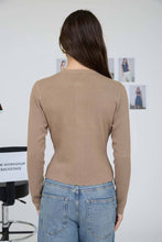 Load image into Gallery viewer, SCALLOPED BUTTON DETAIL LONG SLEEVE KNIT CARDIGAN : BLACK