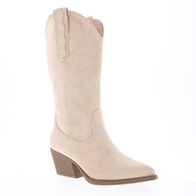 Load image into Gallery viewer, TG-JUBILEE-1 : Camel Suede / Medium Heel / 5.5(1)-6(1)-6.5(1)-7(2)-7.5(2)-8(2)-8.5(1)-9(1)-10(1)