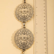 Load image into Gallery viewer, Floral Concho Western Chain Belt: S