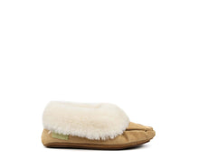 Load image into Gallery viewer, Superlamb Womens Sheepskin Moccasin Tan