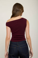 Load image into Gallery viewer, ASYMMETRIC BOAT NECK FITTED KNIT SWEATER TOP: BLACK