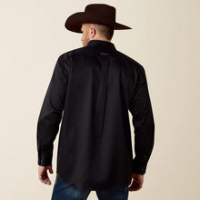 Load image into Gallery viewer, Ariat Mens Solid Twill Core Classic Long Sleeve  Button Down Dress Shirt