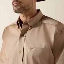 Load image into Gallery viewer, Ariat Mens Solid Twill Core Classic Long Sleeve  Button Down Dress Shirt
