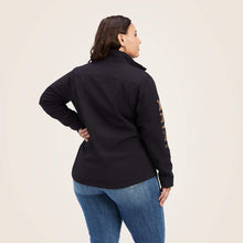 Load image into Gallery viewer, Ariat Women's New Team Softshell Jacket Black Leopard