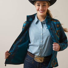 Load image into Gallery viewer, Ariat Women's New Softshell Jacket Sioux Falls